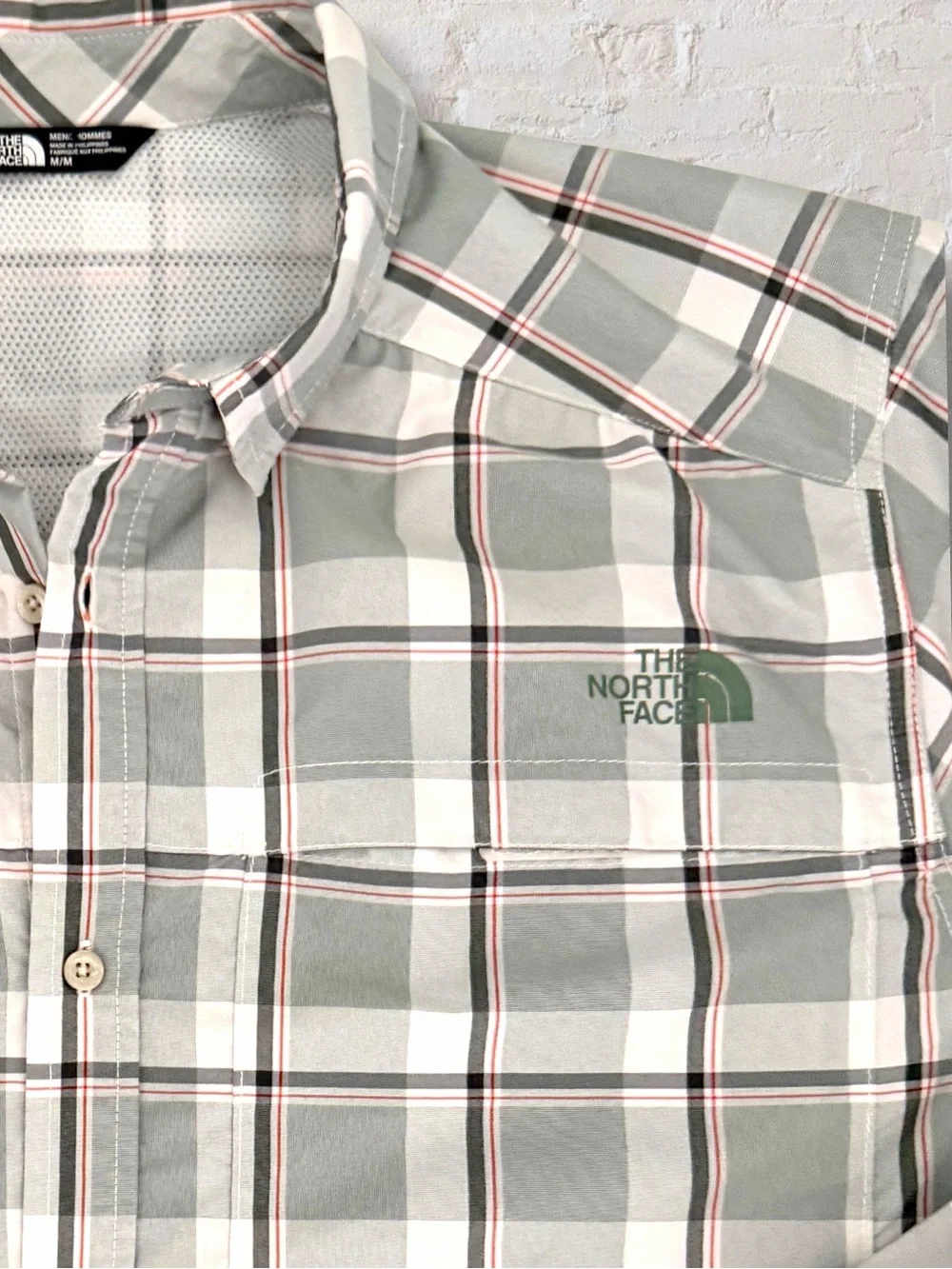 The North Face Traverse Men M Sage Green Plaid Vented Hiking Shirt